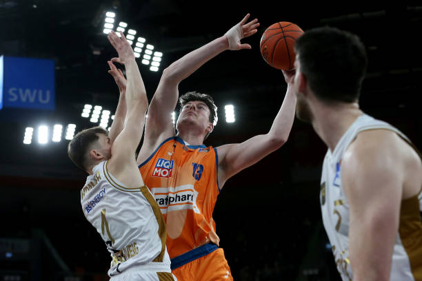 虽然这是他 虽然这是他