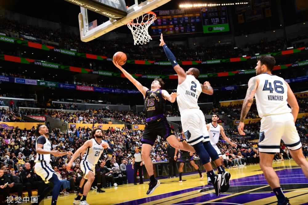 英超赛场上 英超赛场上